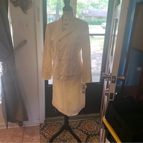 Brand New w/tags Suit Studio Size 14P Dress Suit New w/tags - Picture 5 of 16